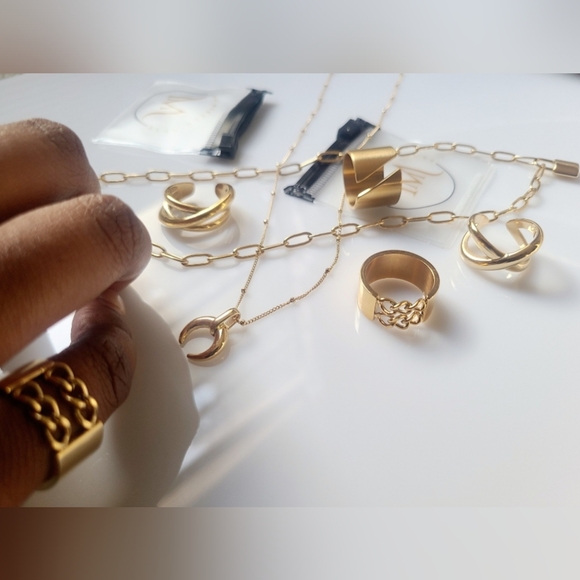 Zaya Ring - Picture 6 of 8